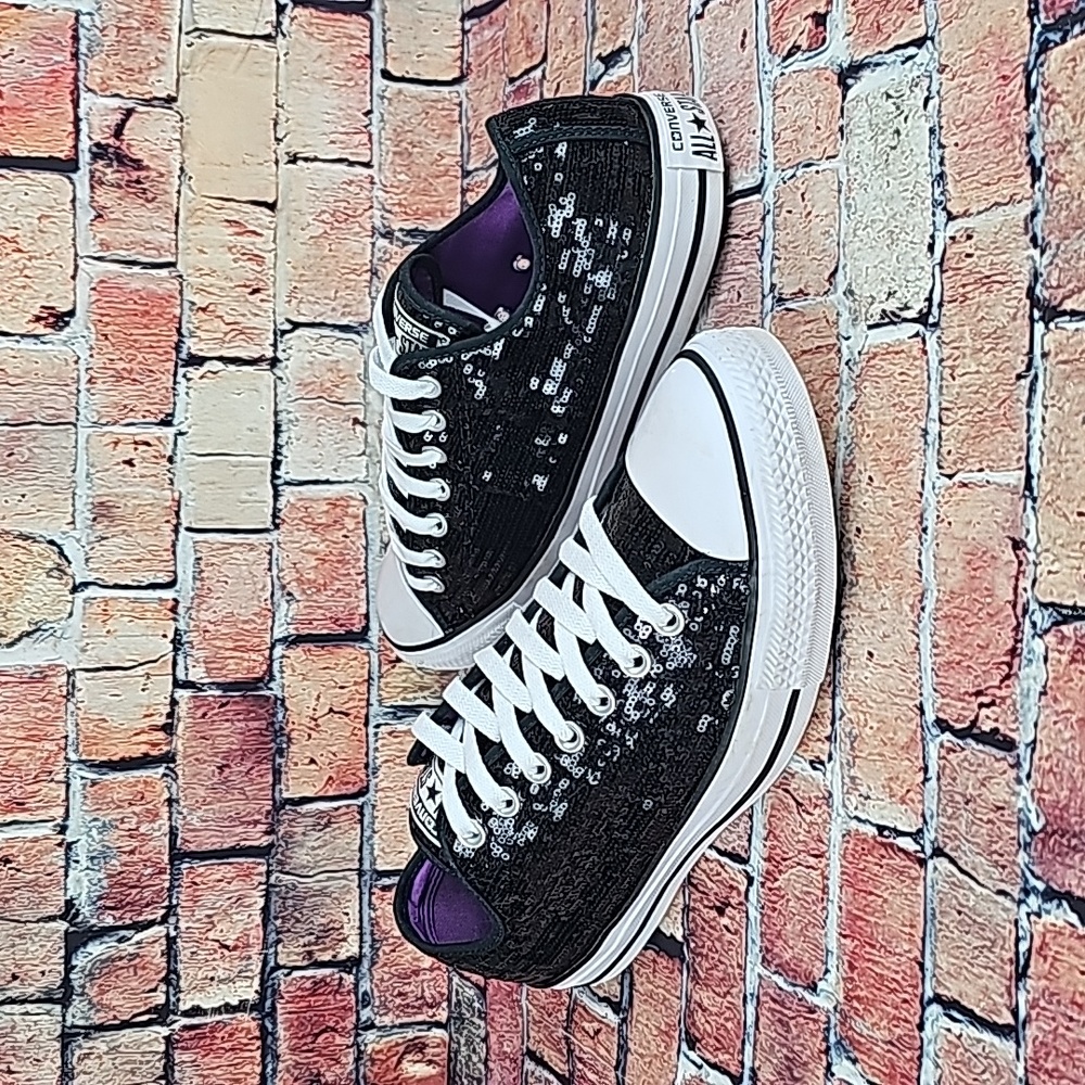 CONVERSE ALL-STAR CHUCK TAYLOR LOWTOP SHOES,  MENS SIZE 11 OR W13